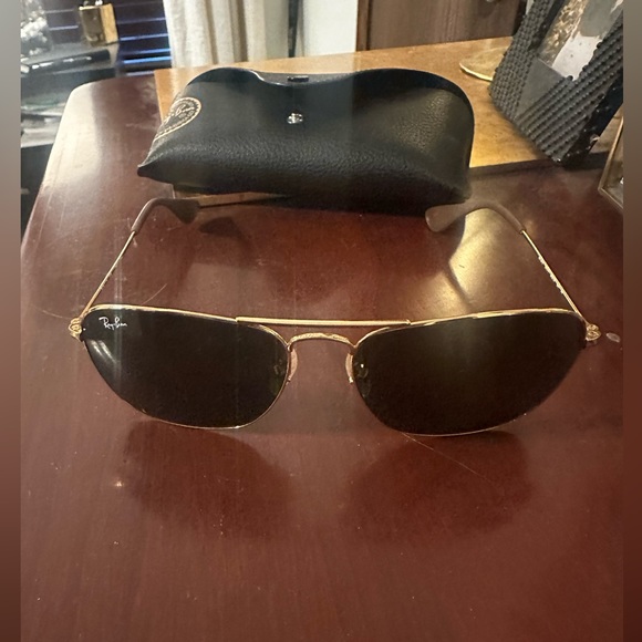 NEW! Ray-Ban sunglasses - Picture 4 of 4